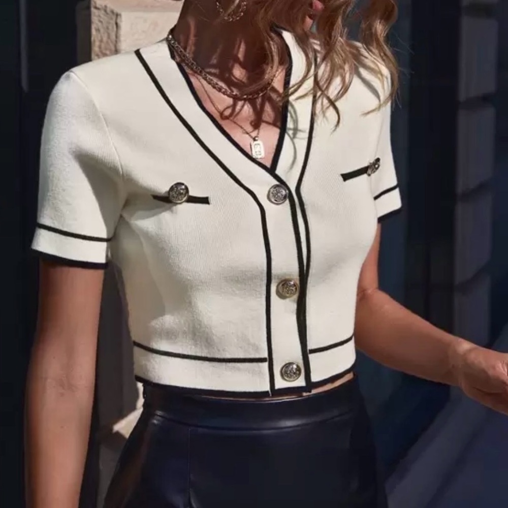 Black & Cream Top